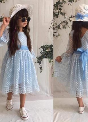 Изысканное платье с шляпой, туречковина