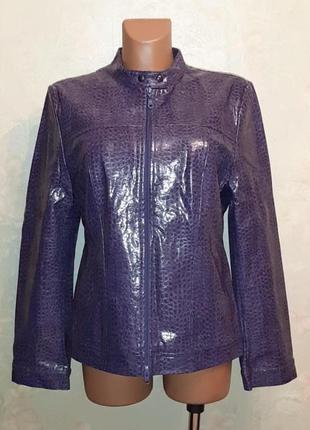🎁1+1=3 шикарная фиолетовая виниловая женская куртка под питона, размер 48 - 50