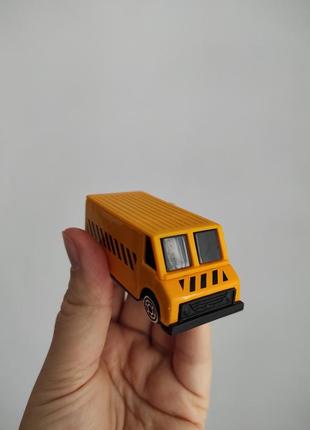 Іграшка маленький автобус4 фото