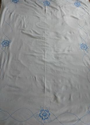 Вишита скатерть5 фото