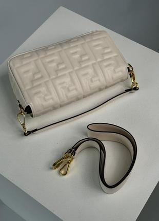 Сумка fendi baguette cream leather bag7 фото