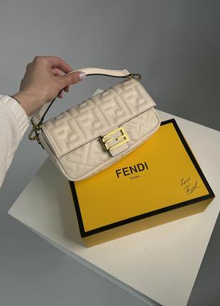 Сумка fendi baguette cream leather bag