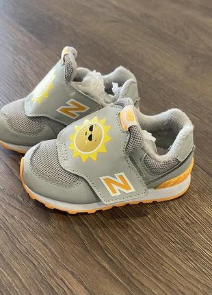 Кросівки для хлопчика new balance original1 фото