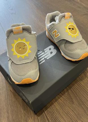 Кросівки для хлопчика new balance original2 фото