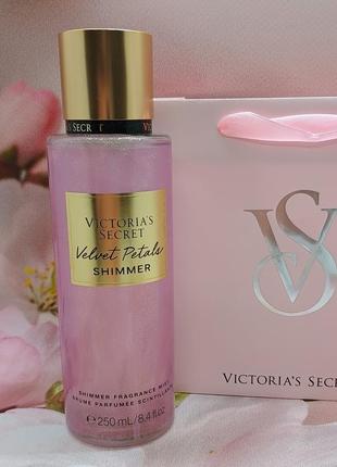 Парфюмированный мист для тела и волос velvet petals shimmer victoria ́s secret.