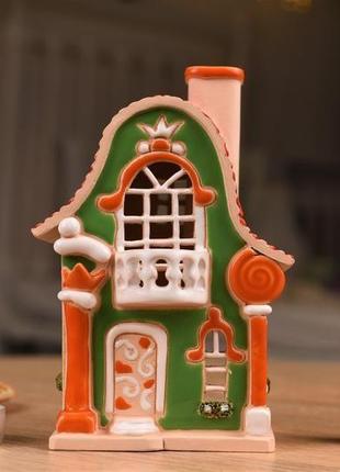 Керамічний будиночок свічник "принцеса" зелений. декор від "керамісто"3 фото