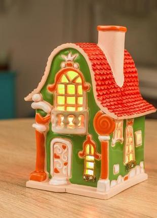 Керамічний будиночок свічник "принцеса" зелений. декор від "керамісто"6 фото