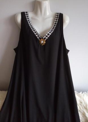Нарядное черное платье с украшениями, р. 24/6xl4 фото