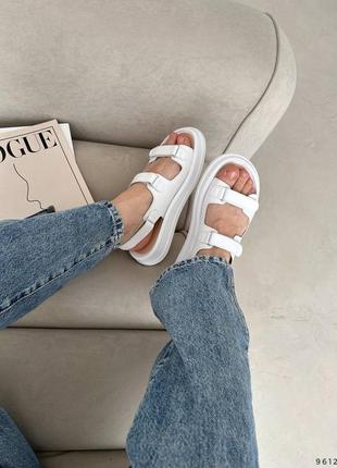 Босоножки кожа