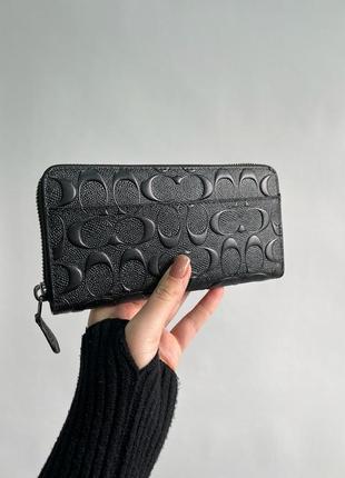 Женский кошелек coach accordion zip long wallet embossed black7 фото