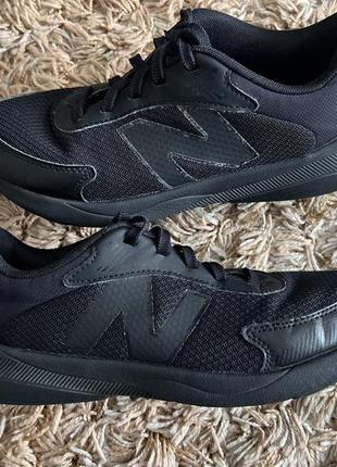 Легкие и удобные кроссовки new balance2 фото