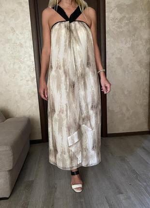 Воздушное струящиеся  платье миди макси