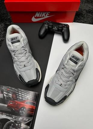 Чоловічі кросівки nike vomero 5 new gray silver black3 фото