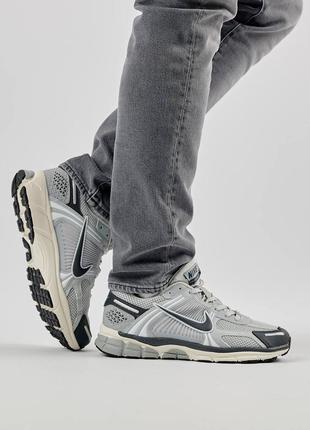 Чоловічі кросівки nike vomero 5 new gray silver black8 фото