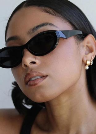 Овальні сонцезахисні окуляри жіночі honey fashion accessories чорні (7062)