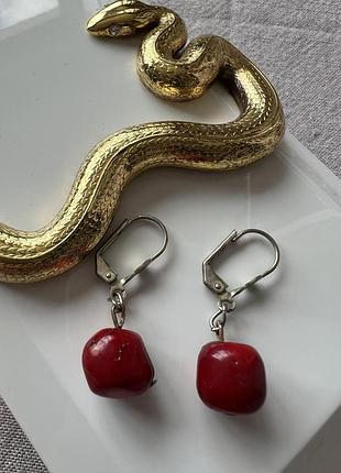 Ретро сережки з коралами