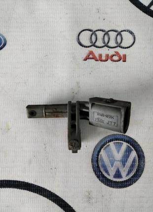 Датчик abs audi q7 задн. прав. (б/у)