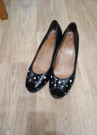 Шкіряні човники