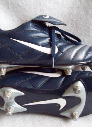 Бутси шиповки металеві, устілка 24,5 см.