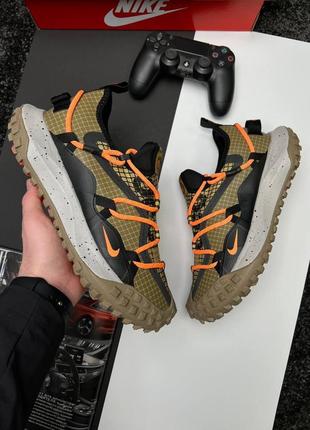 Чоловічі кросівки nike acg mountain fly low khaki orange