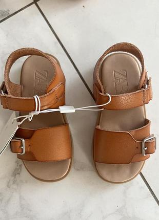 Новые босоножки zara