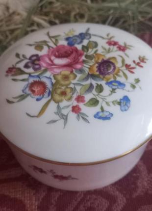 Винтажная большая шкатулка  royal worcester винтаж!