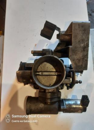 Дросельна заслонка опель астра вектра зафіра 2,0 бензин x20xev...