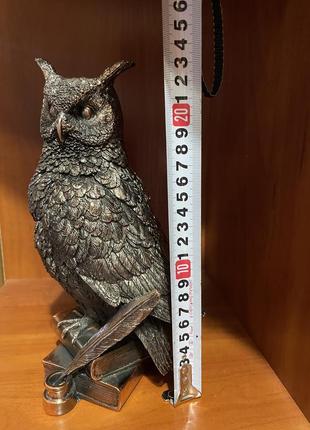 Статуэтка сова на книгах (символ мудрости и знаний).6 фото