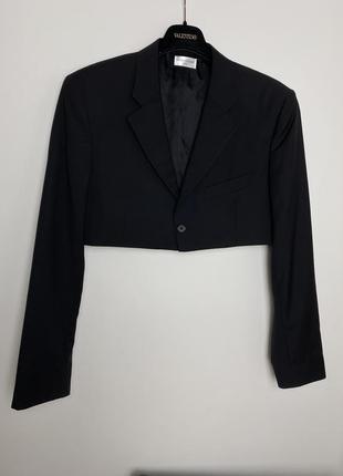 Чорний костюм зі спідницю upcycling кроп піджак3 фото