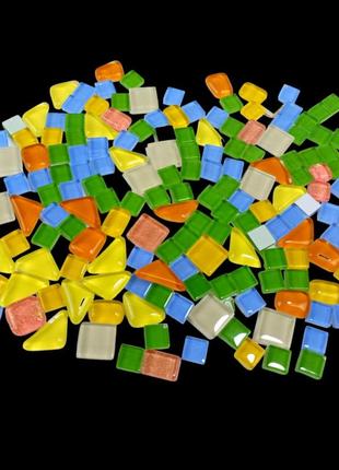 Набір шматочків мозаїки скло мікс блакитний,жовтий,зелений 200 гр 150-180 штук товщина 4 мм6 фото