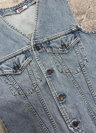 Винтажная женская жилетка levis левайс джинсовая7 фото