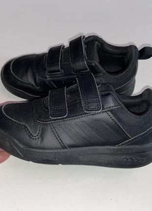 Кросівки adidas tensaur, оригінал, р-р 29, устілка 18 см2 фото