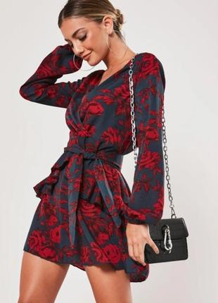 Шикарное легкое платье в цветочный принт на поясе от missguided
