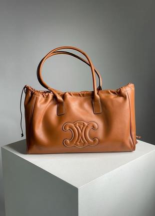 Сумка celine cabas drawstring cuir triomphe in smooth calfskin tan