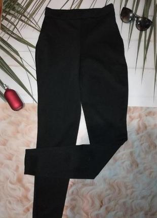 Вузькі брюки boohoo р 6 або хсс можна підлітку