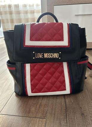 Продам рюкзак love moschino, идеальное состояние1 фото