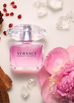 Жіночий аромат у стилі versace bright crystal, квітковий ніжний аромат