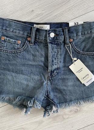 Жіночі сині короткі шорти mango тренд 2024 джинсовые шорты с бахромой по низу6 фото