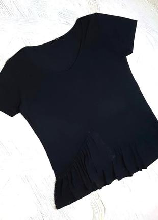 Базовая черная трикотажная футболка с оборкой внизу george, размер 48 - 502 фото