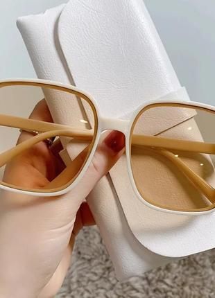 Очки женские желтые желтые в белой оправе