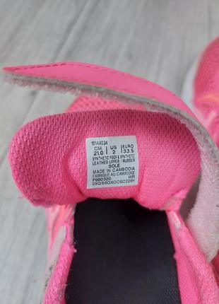 Кросівки для дівчинки asics рожеві текстильні розмір 33,56 фото