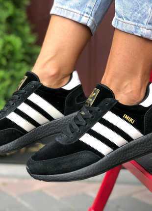 Adidas iniki