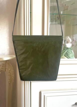 Геометрическая сумка цвета хаки на длинном с’емном ремешке геометрия испанского бренда5 фото