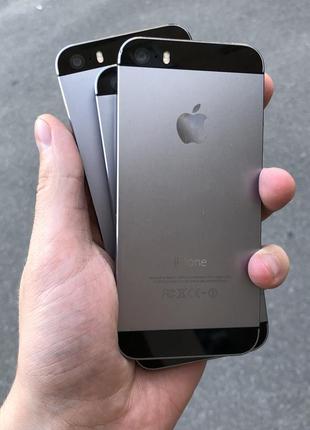 Б/у apple iphone 5s 16gb space gray neverlock оригінал