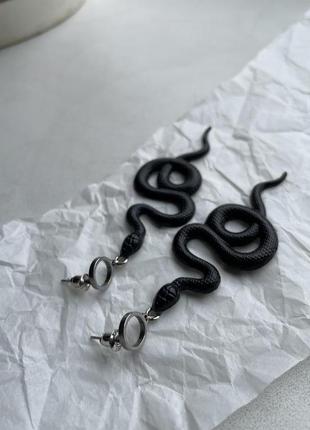 Чорні змії гвоздики4 фото