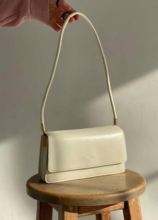 Женская классическая сумка через плечо клатч багет белая1 фото