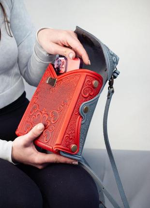 Маленькая сумочка-рюкзак кожаная красная с серым с орнаментом бохо5 фото