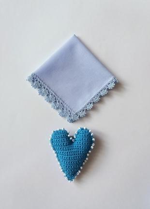 Голубой батистовый платочек1 фото