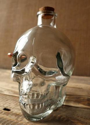 Скляний череп, графин для напоїв, з кулею.6 фото