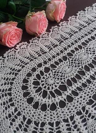 Овальная салфетка кремовая ирис 1